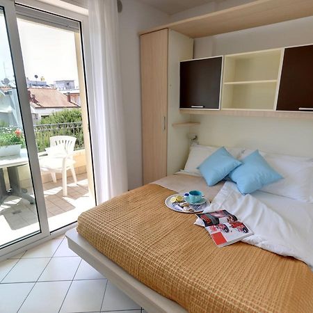 ריצ'יונה Residence Il Tulipano מראה חיצוני תמונה